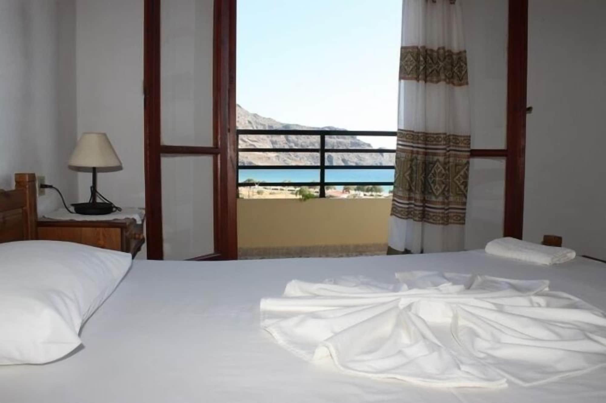 Zambia Apartments Плакиас Екстериор снимка