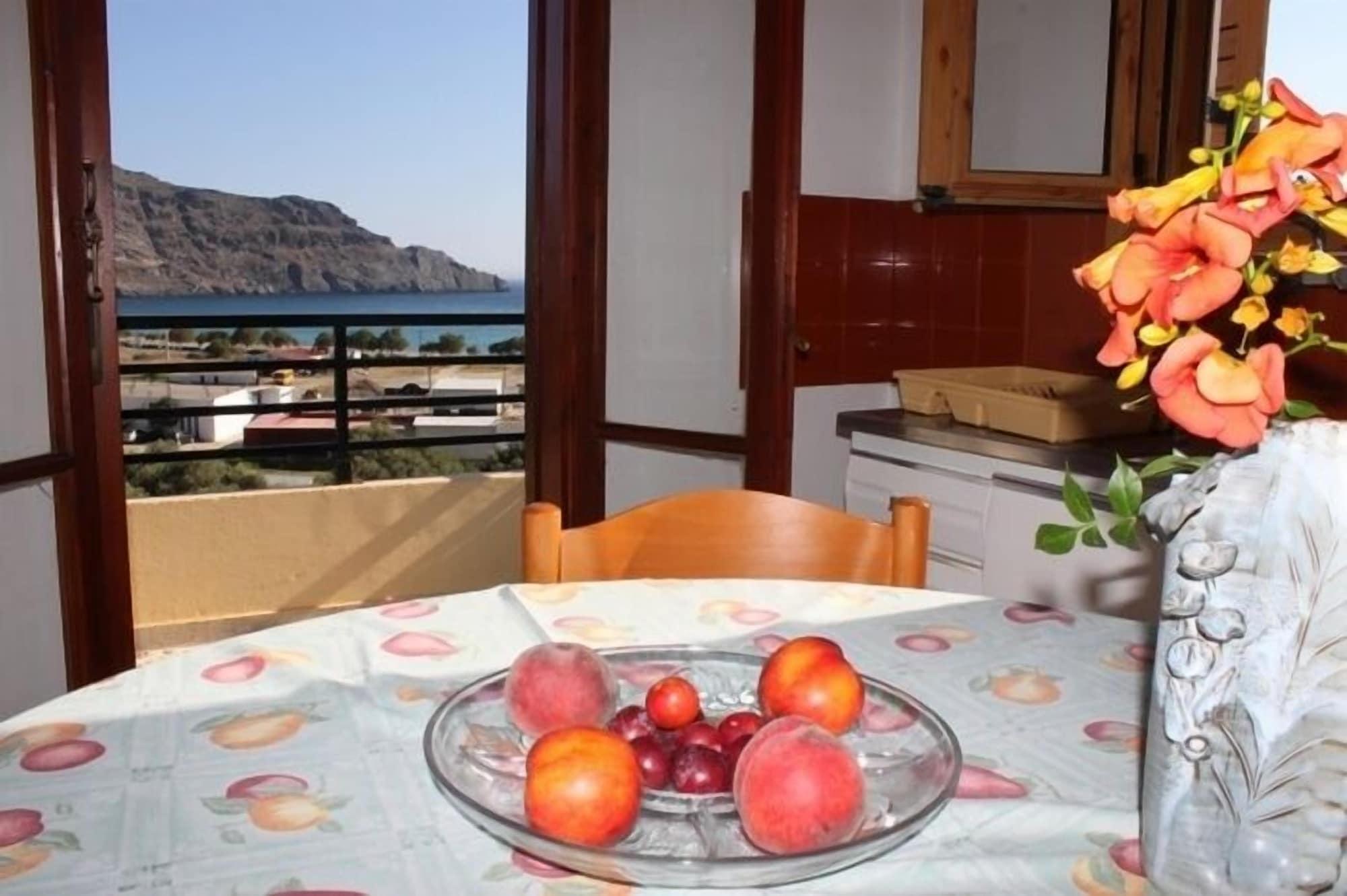 Zambia Apartments Плакиас Екстериор снимка