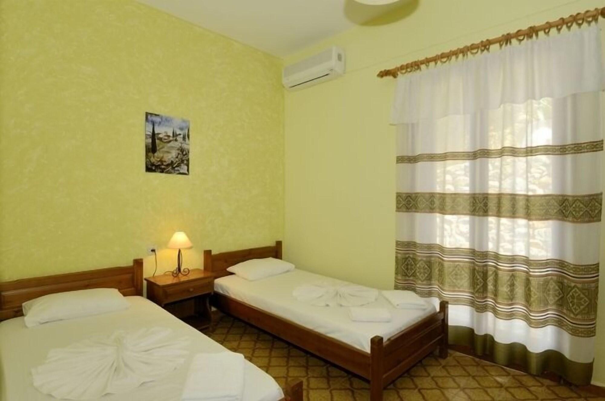 Zambia Apartments Плакиас Екстериор снимка